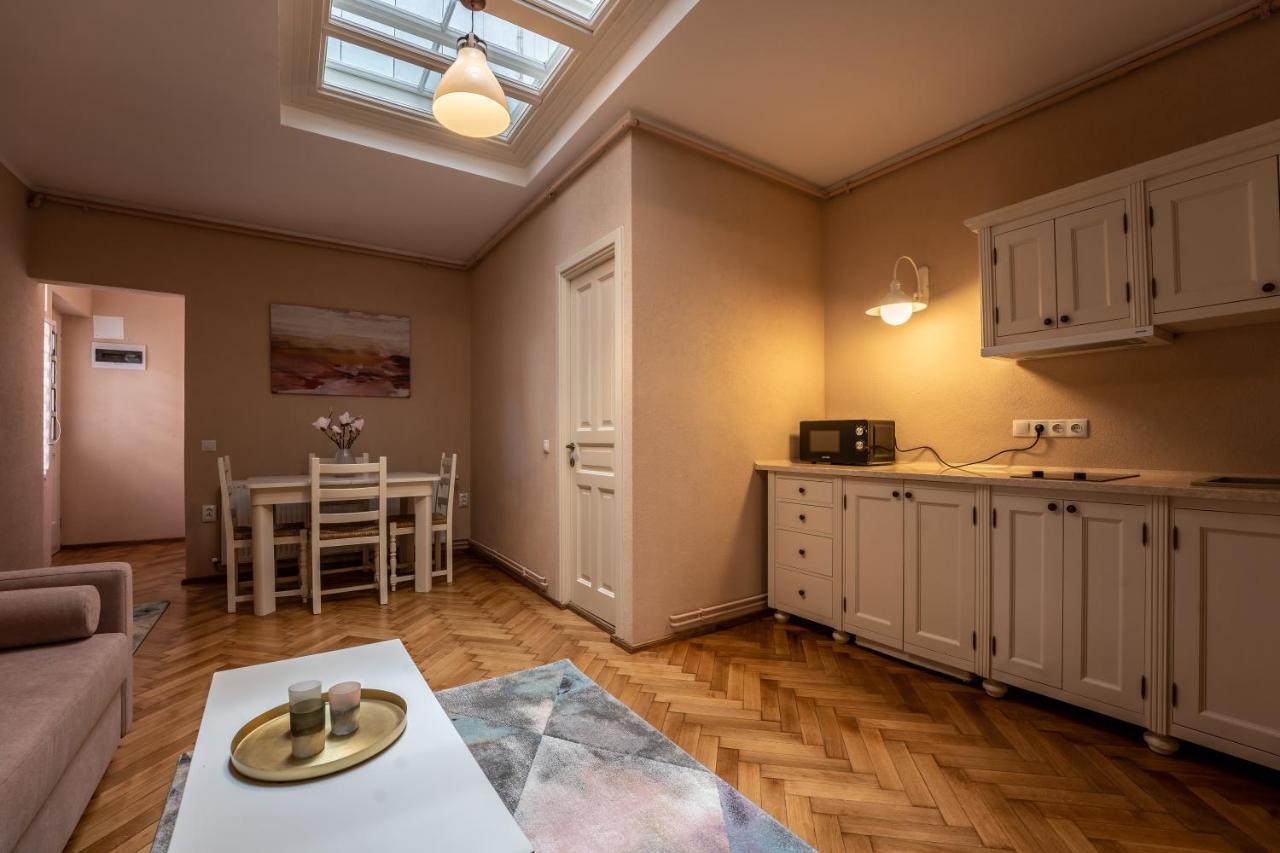 Rendez-Vous Apartment Сигишоара Екстериор снимка